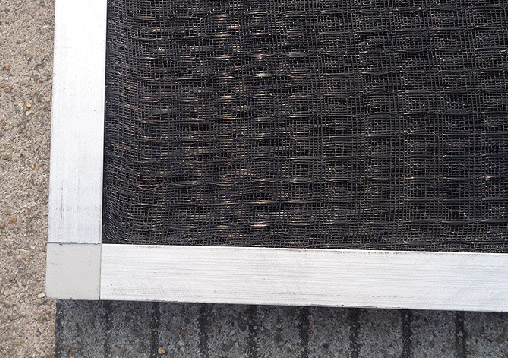 尼龍網空調過濾器主要應用于集中通風空調系統(tǒng)預過濾處。