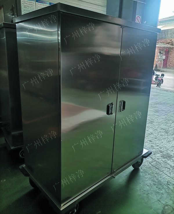 一次性物品電動(dòng)轉(zhuǎn)運(yùn)車(chē)采用304拉絲不銹鋼板面板厚度：≥1.2mm,表面作拉絲亞光處理。