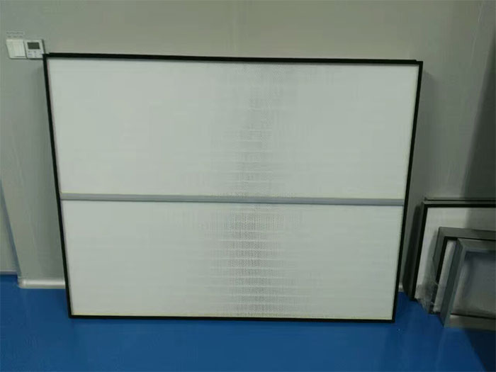 超高效過濾器在末端送風(fēng)口的運(yùn)用對(duì)于保證潔凈室內(nèi)的空氣質(zhì)量具有至關(guān)重要的作用。